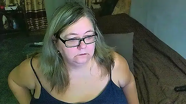 Snapshot of sex2 chatting on 12-14-25, 11:31 sex2 online show from 12-14-25, 11:31