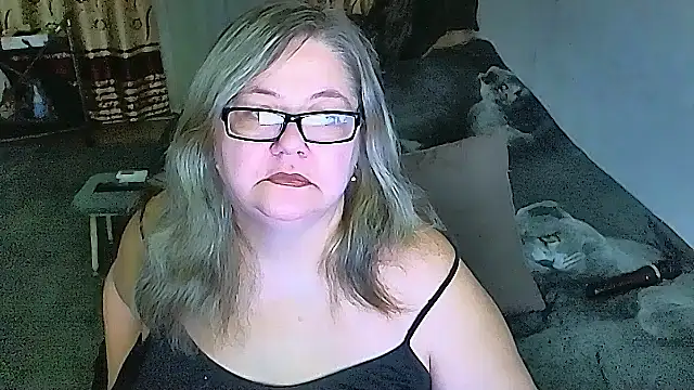 Snapshot of sex2 chatting on 12-23-25, 02:53 sex2 online show from 12-23-25, 02:53