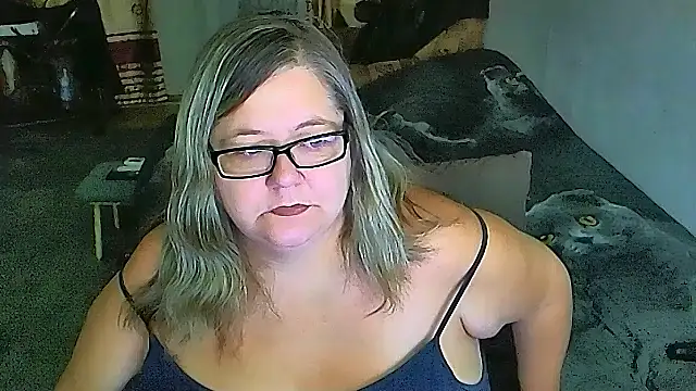 Snapshot of sex2 chatting on 01-09-26, 12:35 sex2 online show from 01-09-26, 12:35