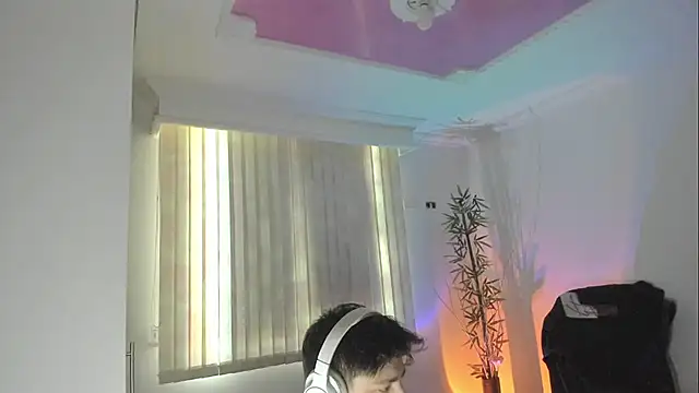 Giordano Russo online show from 07-30-26, 04:39