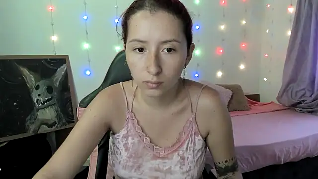 Snapshot of Ginger_Sweetty chatting on 01-21-25, 10:41 Ginger Sweetty online show from 01-21-25, 10:41