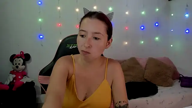 Snapshot of Ginger_Sweetty chatting on 02-09-25, 01:11 Ginger Sweetty online show from 02-09-25, 01:11