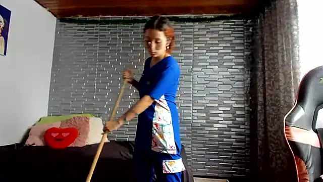 Ginger Sweetty online show from 03-12-26, 08:04