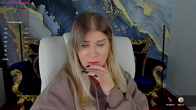 Snapshot of CassandraGood chatting on 12-10-24, 02:59 CassandraGood online show from 12-10-24, 02:59