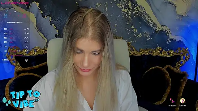 Snapshot of CassandraGood chatting on 12-15-24, 10:07 CassandraGood online show from 12-15-24, 10:07