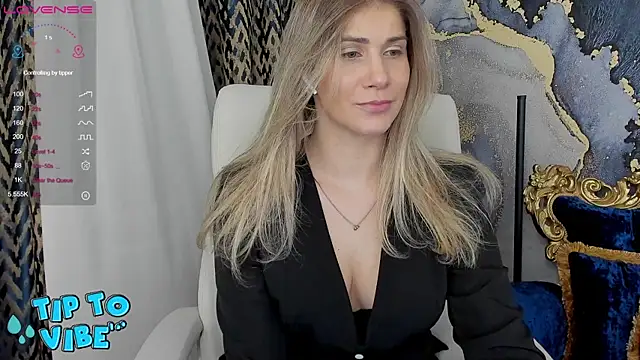 Snapshot of CassandraGood chatting on 12-22-24, 03:55 CassandraGood online show from 12-22-24, 03:55