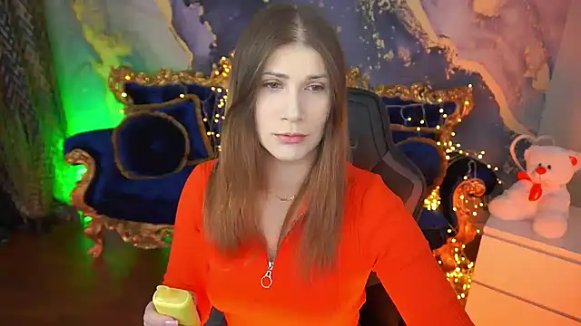 CassandraGood online show from 04-11-26, 05:12