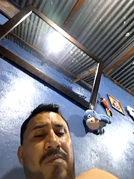 Snapshot of Eumanzor chatting on 06-11-26, 02:53 Eumanzor online show from 06-11-26, 02:53