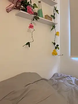 oriana zoeee online show from 12-01-25, 10:15