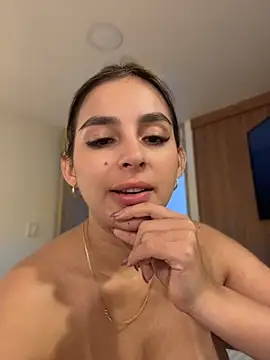 oriana zoeee online show from 06-28-26, 09:54