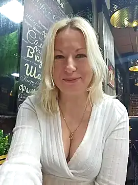 Arina smiles online show from 01-25-25, 06:35