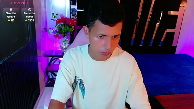 boy bigcock24cm online show from 05-06-26, 04:08