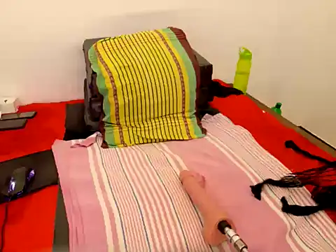 Suzzy-SL online show from 09-19-25, 02:35