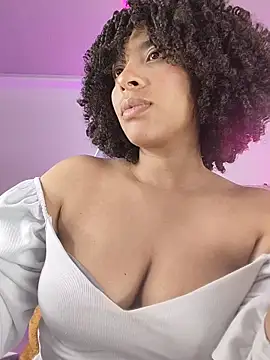 DannaBerry online show from 11-28-25, 03:04