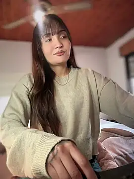 Snapshot of LunaXuan chatting on 06-21-26, 08:33 LunaXuan online show from 06-21-26, 08:33