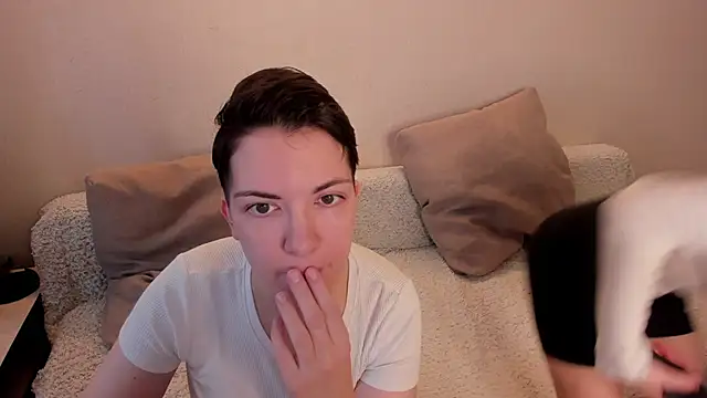 secret dreams   online show from 02-23-25, 08:06