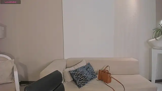 NinaMichelle online show from 03-30-26, 06:20