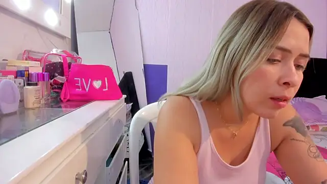 Byanca Winklar online show from 02-15-25, 08:33