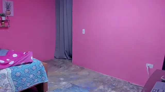 Emma lean online show from 02-19-25, 03:16