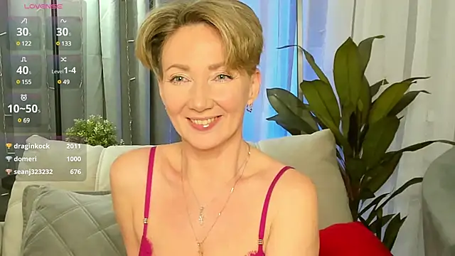 Snapshot of AkexandraFix chatting on 02-18-25, 06:26 AkexandraFix online show from 02-18-25, 06:26