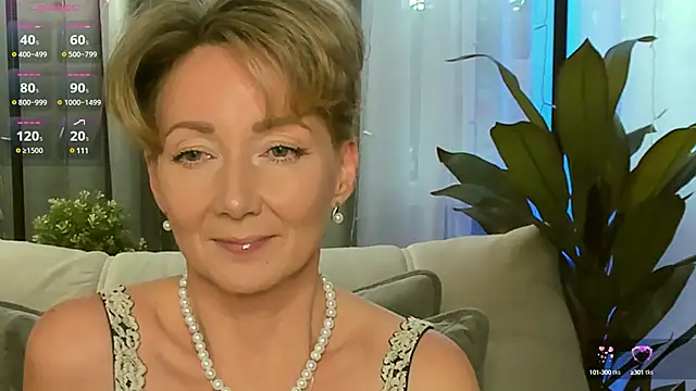 Snapshot of AkexandraFix chatting on 02-25-25, 12:55 AkexandraFix online show from 02-25-25, 12:55