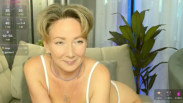 Snapshot of AkexandraFix chatting on 03-09-25, 03:05 AkexandraFix online show from 03-09-25, 03:05