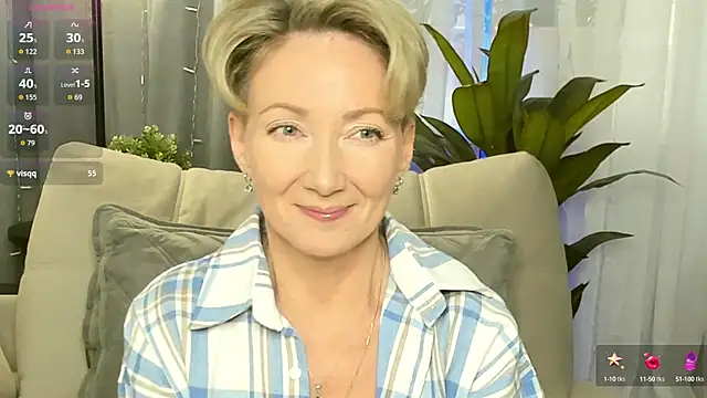 Snapshot of AkexandraFix chatting on 10-10-25, 12:59 AkexandraFix online show from 10-10-25, 12:59