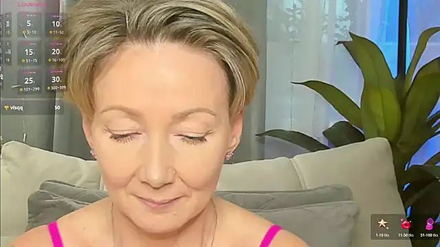 Snapshot of AkexandraFix chatting on 02-09-26, 01:59 AkexandraFix online show from 02-09-26, 01:59