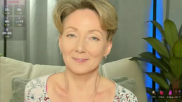 Snapshot of AkexandraFix chatting on 03-13-26, 01:40 AkexandraFix online show from 03-13-26, 01:40