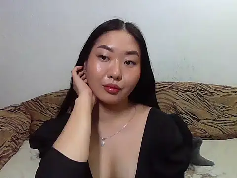 Snapshot of Aleksa_Blackdream chatting on 01-29-25, 08:35 Aleksa Blackdream online show from 01-29-25, 08:35