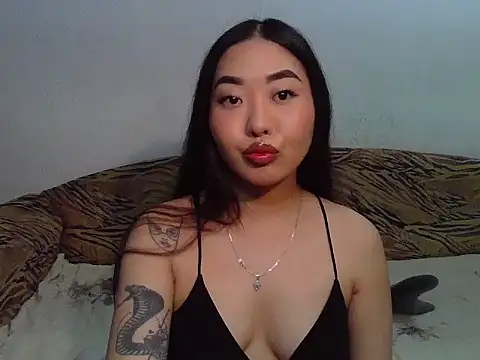 Snapshot of Aleksa_Blackdream chatting on 10-30-25, 05:13 Aleksa Blackdream online show from 10-30-25, 05:13