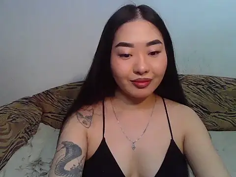 Snapshot of Aleksa_Blackdream chatting on 11-24-25, 12:10 Aleksa Blackdream online show from 11-24-25, 12:10