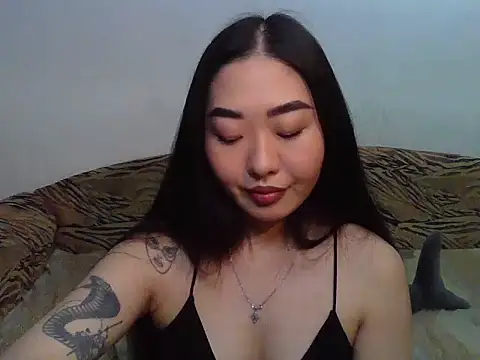 Snapshot of Aleksa_Blackdream chatting on 12-17-25, 11:38 Aleksa Blackdream online show from 12-17-25, 11:38