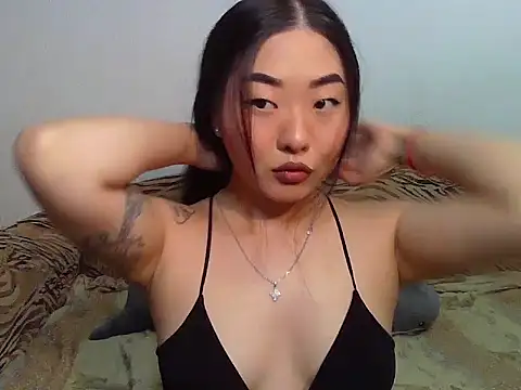 Snapshot of Aleksa_Blackdream chatting on 12-20-25, 03:35 Aleksa Blackdream online show from 12-20-25, 03:35