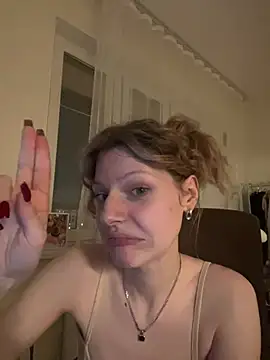 Snapshot of MaryHiggins chatting on 02-23-25, 05:29 MaryHiggins online show from 02-23-25, 05:29