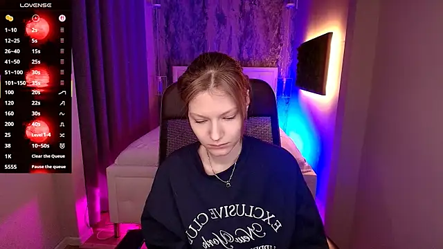 Snapshot of MaryHiggins chatting on 02-28-25, 07:48 MaryHiggins online show from 02-28-25, 07:48