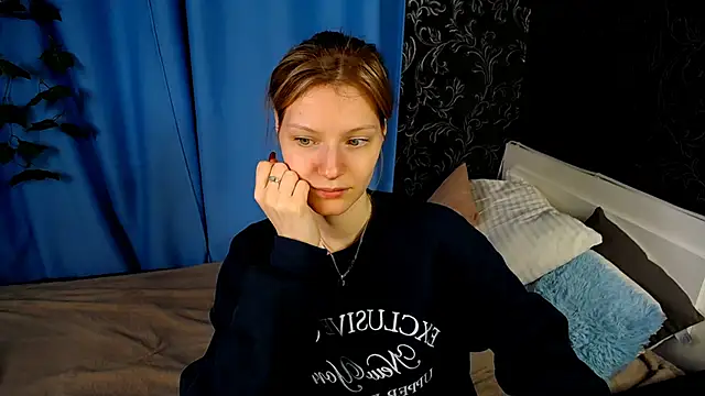 Snapshot of MaryHiggins chatting on 02-28-25, 10:52 MaryHiggins online show from 02-28-25, 10:52