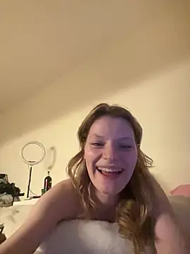 Snapshot of MaryHiggins chatting on 03-02-25, 08:07 MaryHiggins online show from 03-02-25, 08:07