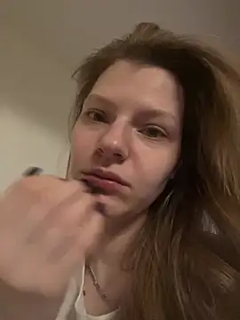 Snapshot of MaryHiggins chatting on 03-11-25, 08:53 MaryHiggins online show from 03-11-25, 08:53