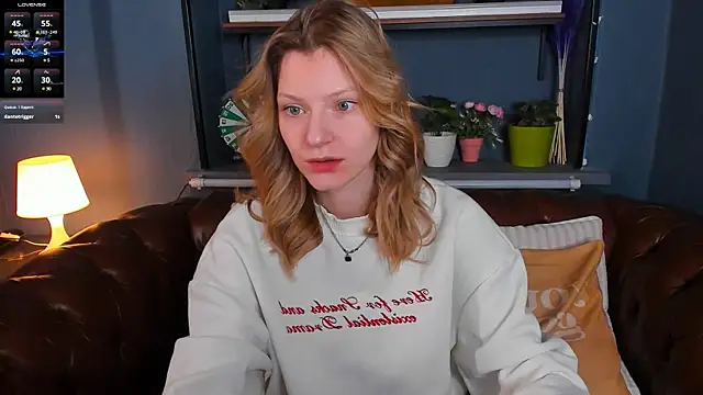 Snapshot of MaryHiggins chatting on 03-12-25, 07:24 MaryHiggins online show from 03-12-25, 07:24