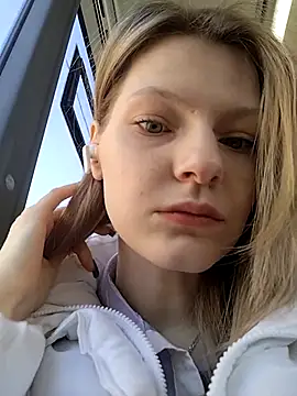 Snapshot of MaryHiggins chatting on 03-22-25, 11:00 MaryHiggins online show from 03-22-25, 11:00