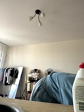 Snapshot of MaryHiggins chatting on 10-01-25, 12:44 MaryHiggins online show from 10-01-25, 12:44