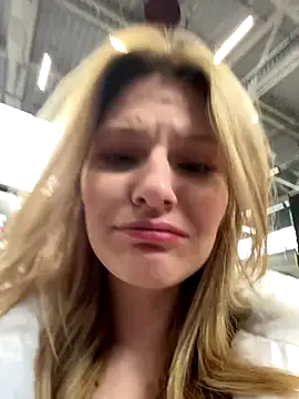 Snapshot of MaryHiggins chatting on 10-10-25, 08:46 MaryHiggins online show from 10-10-25, 08:46