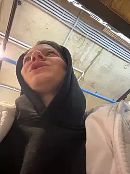 Snapshot of MaryHiggins chatting on 11-08-25, 01:33 MaryHiggins online show from 11-08-25, 01:33