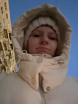 Snapshot of MaryHiggins chatting on 11-15-25, 02:13 MaryHiggins online show from 11-15-25, 02:13