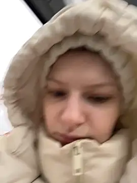 Snapshot of MaryHiggins chatting on 11-17-25, 12:55 MaryHiggins online show from 11-17-25, 12:55