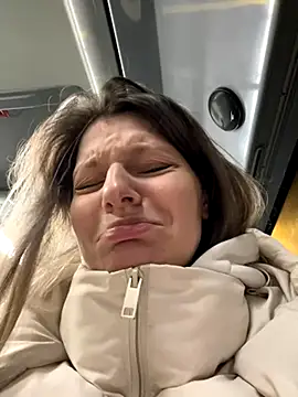 Snapshot of MaryHiggins chatting on 12-01-25, 04:12 MaryHiggins online show from 12-01-25, 04:12