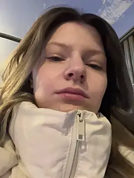 Snapshot of MaryHiggins chatting on 12-03-25, 01:42 MaryHiggins online show from 12-03-25, 01:42