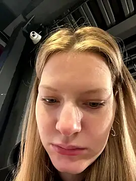 Snapshot of MaryHiggins chatting on 01-11-26, 02:33 MaryHiggins online show from 01-11-26, 02:33