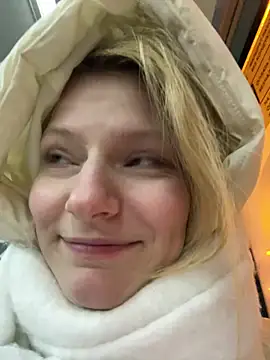 Snapshot of MaryHiggins chatting on 02-01-26, 09:46 MaryHiggins online show from 02-01-26, 09:46